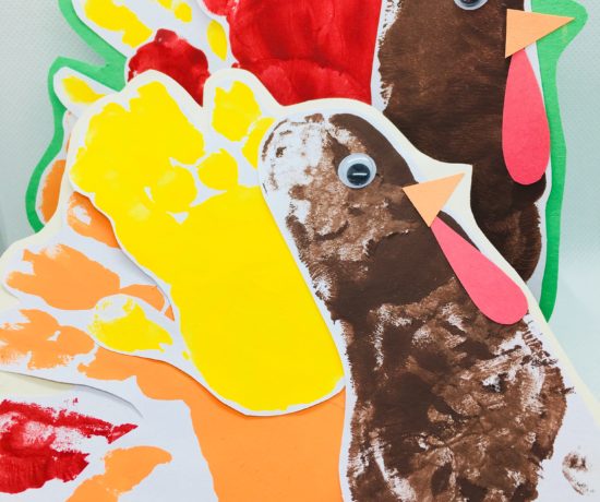 Hand print turkey craft for toddlers